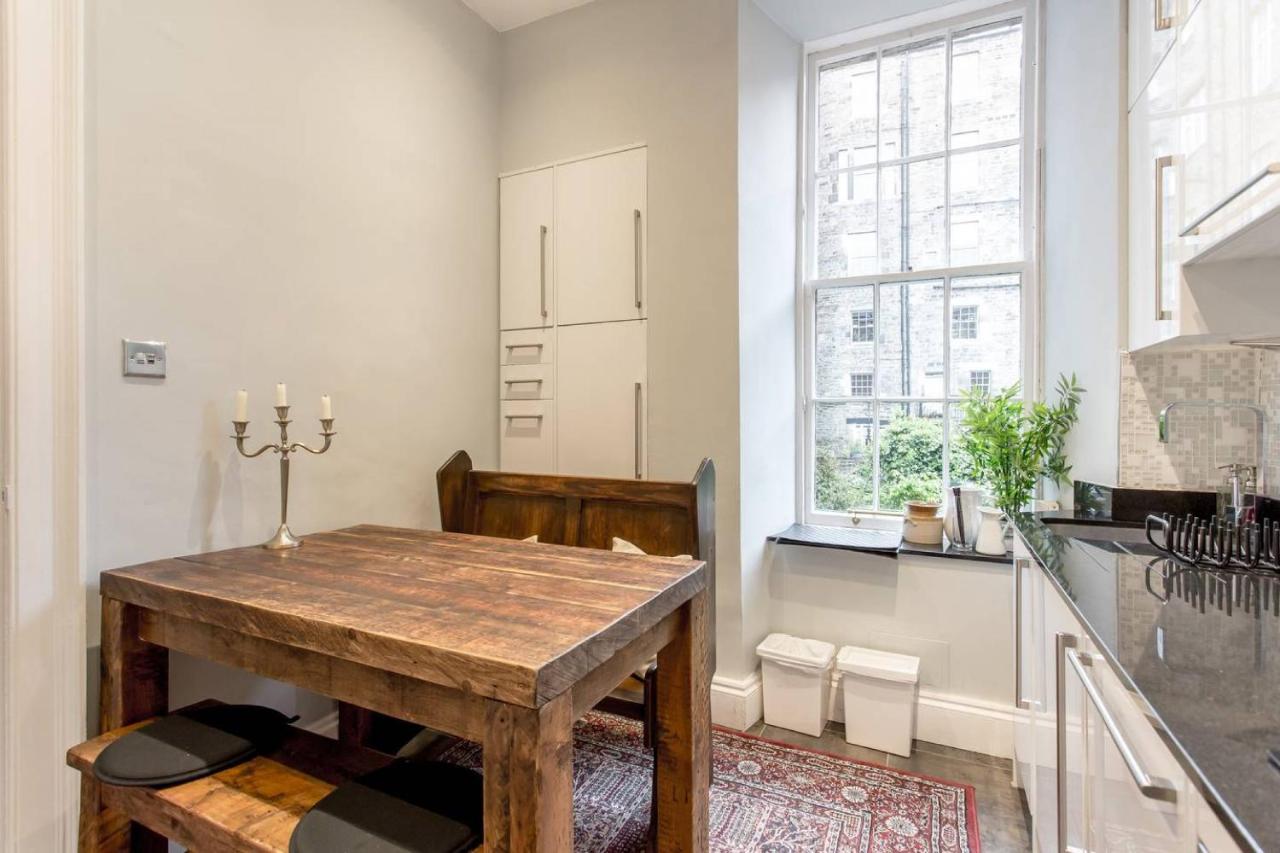 Joivy Converted Flat In Historic Building In New Town EDI Exterior foto
